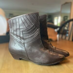 Vintage 80s Frye Dark Brown Leather Ankle Booties Ruched Size 7